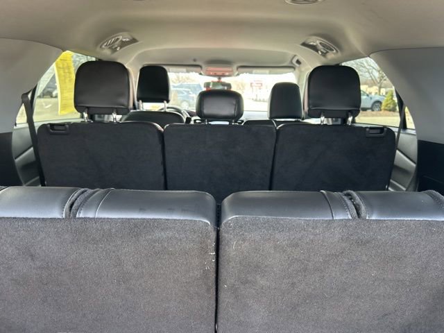 Used 2023 Ford Explorer XLT w/ Equipment Group 202A image 12