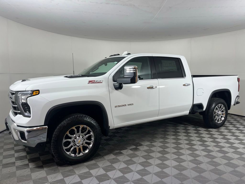 New 2026 Chevrolet Silverado 2500 LTZ w/ LTZ Premium Package AWD/4WD image 13