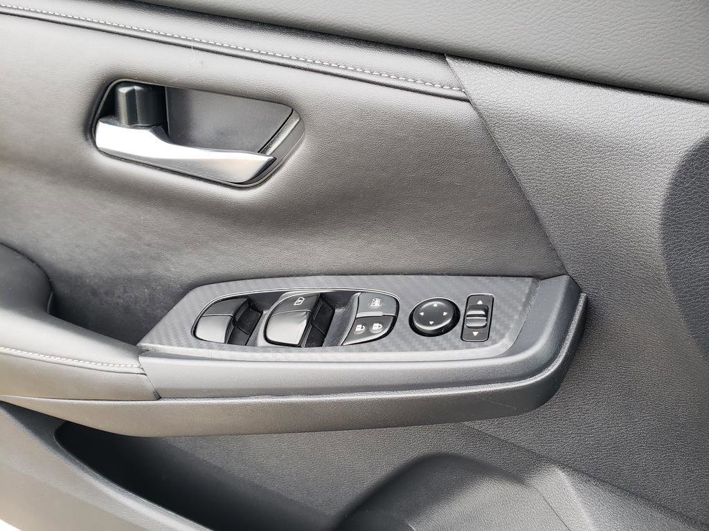 Used 2023 Nissan Sentra SV w/ All-Weather Package image 30