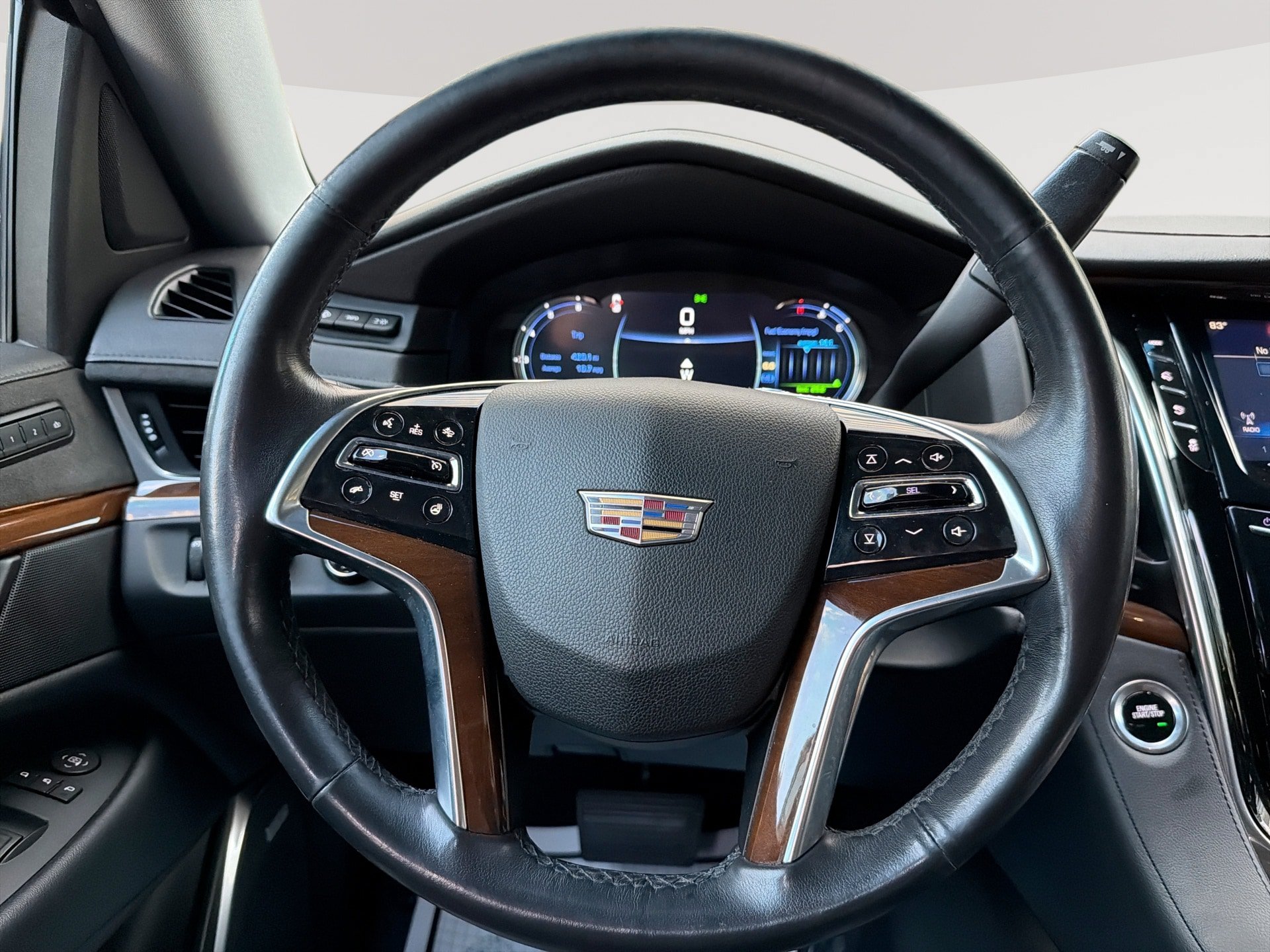Used 2020 Cadillac Escalade Luxury AWD/4WD image 11