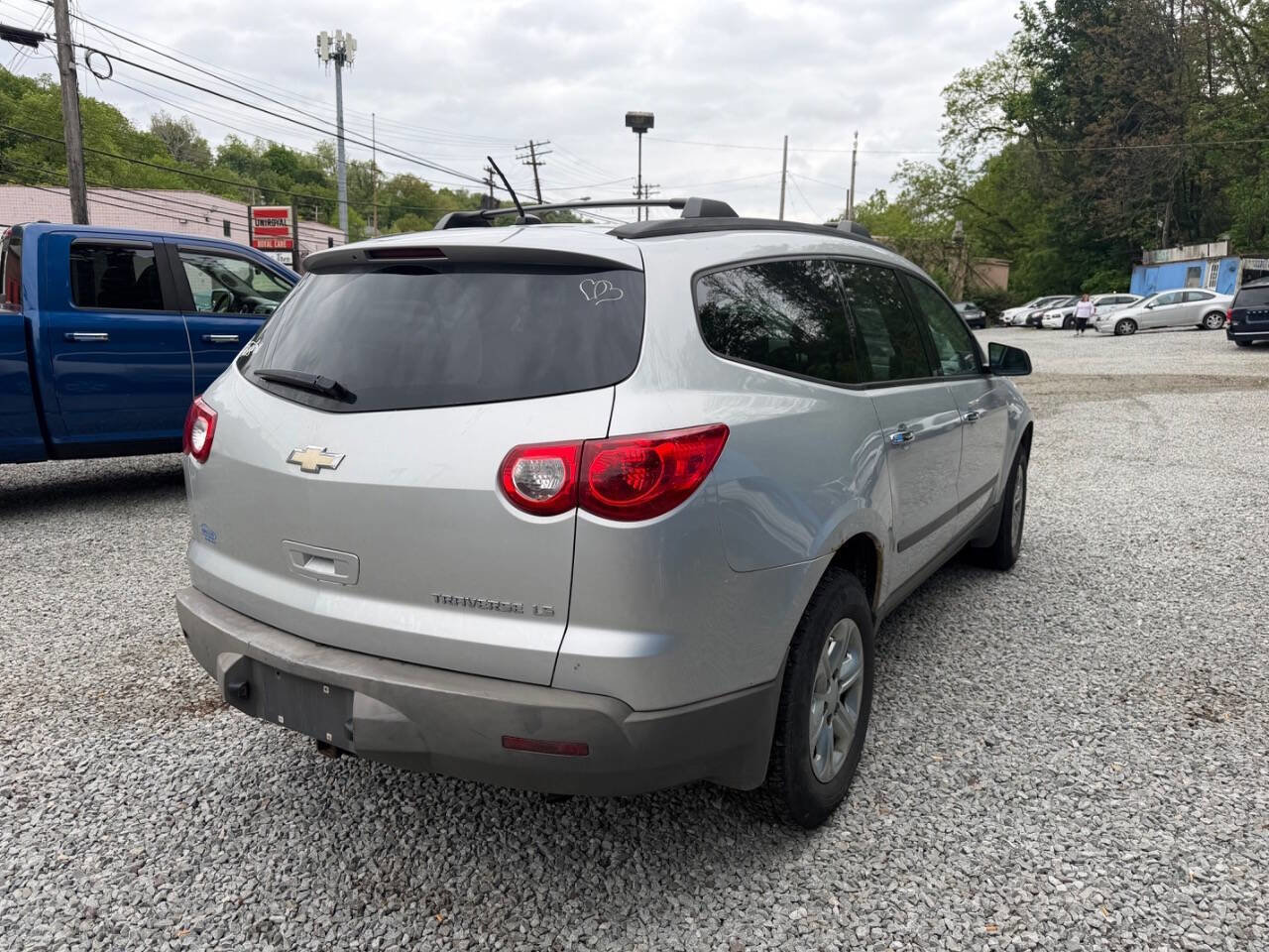 Used 2012 Chevrolet Traverse LS FWD image 16