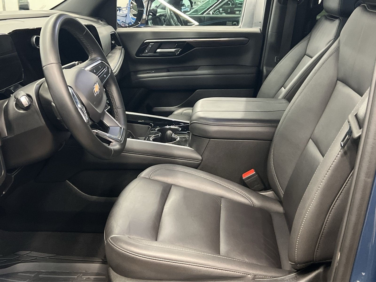 Used 2025 Chevrolet Tahoe LT AWD/4WD image 10