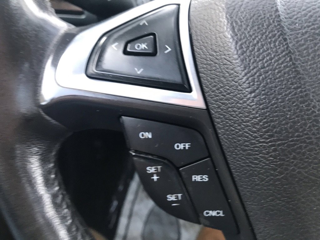 Used 2016 Ford Fusion SE w/ Equipment Group 202A image 16