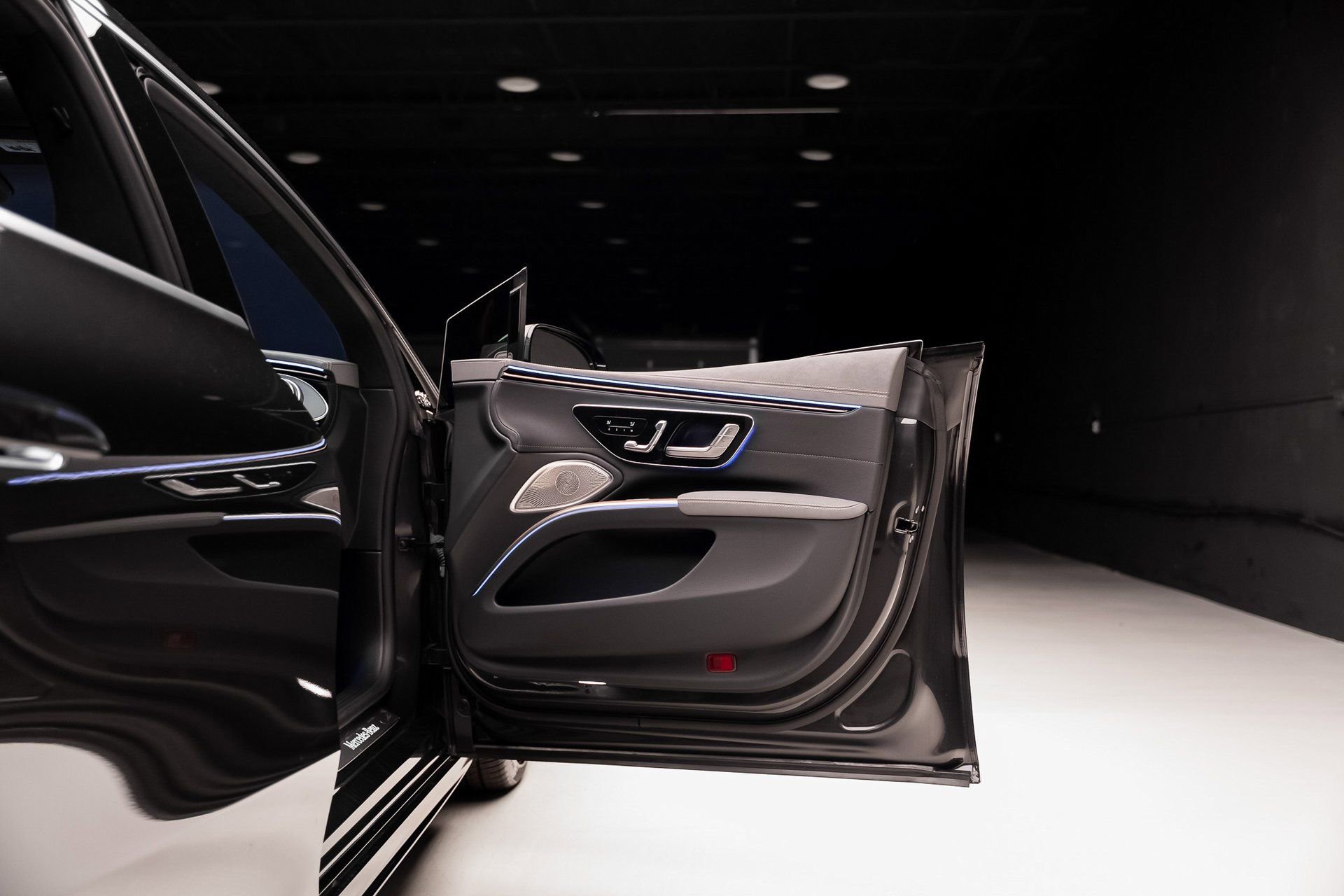 Used 2023 Mercedes-Benz EQS 580 4MATIC Sedan image 58