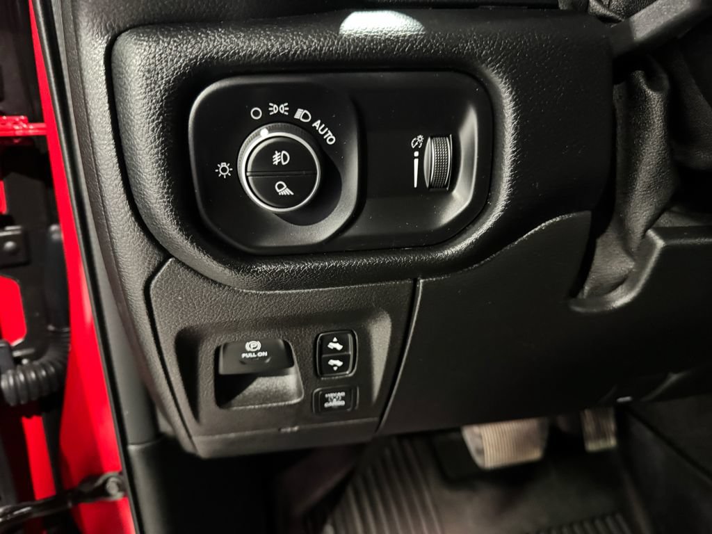 Used 2020 RAM 1500 Rebel w/ Leather & Sound Group w/ 2_W AWD/4WD image 35