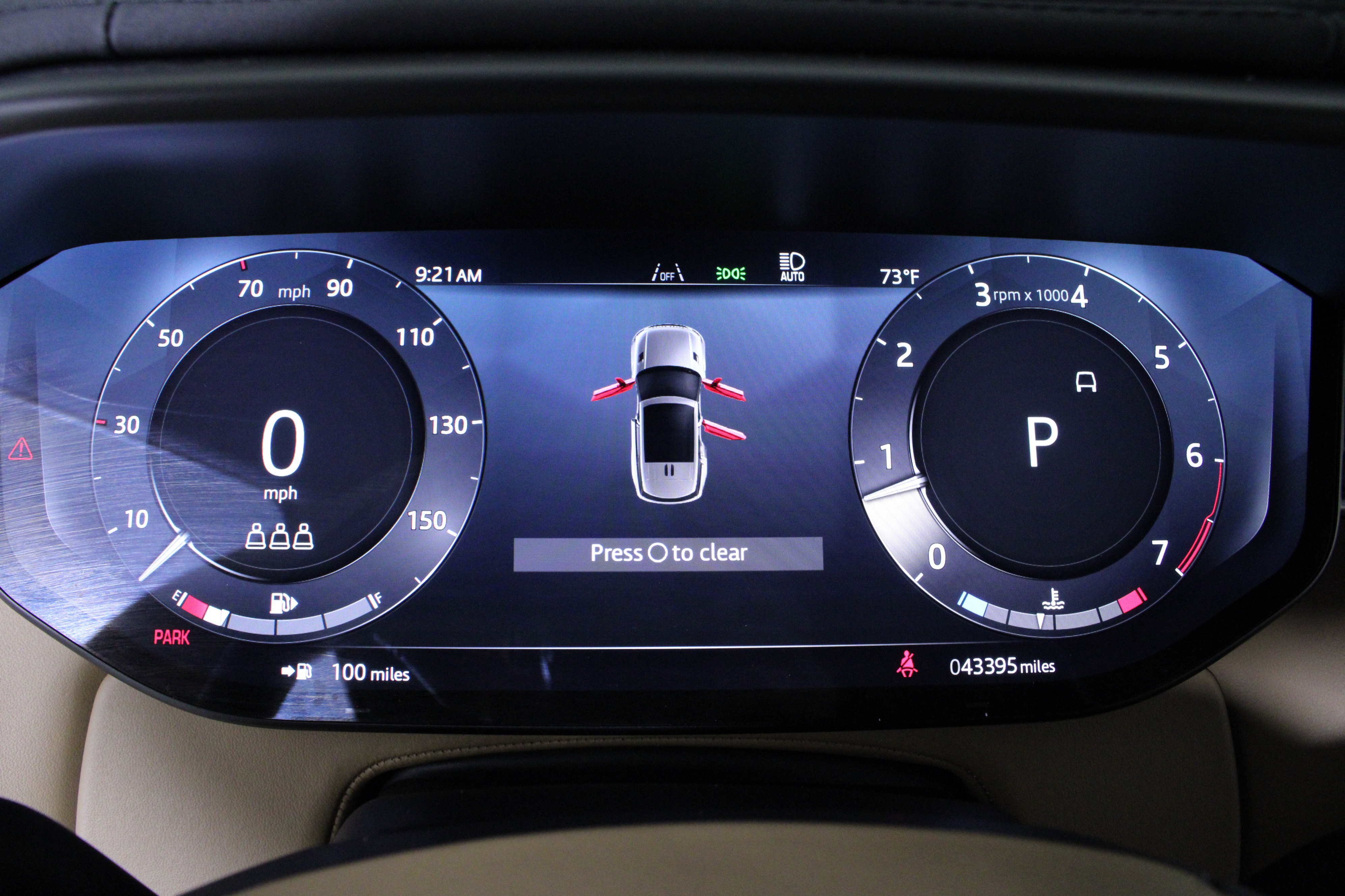 Used 2024 Land Rover Range Rover Sport SE image 27