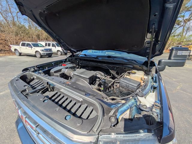 Used 2022 GMC Sierra 2500 AT4 w/ Snow Plow Prep/Camper Package AWD/4WD image 37