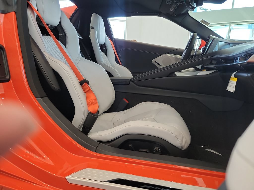 New 2027 Chevrolet Corvette Z06 RWD image 32