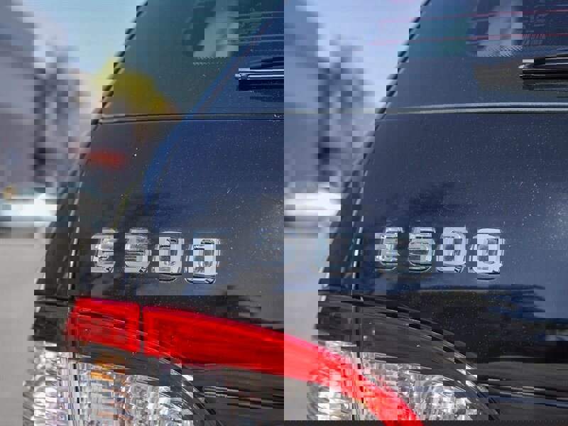 Used 2005 Mercedes-Benz E 500 4MATIC Wagon w/ Premium Pkg image 16