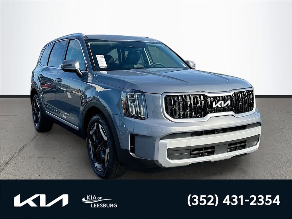 Used 2025 Kia Telluride EX w/ EX Captain's Chair Package