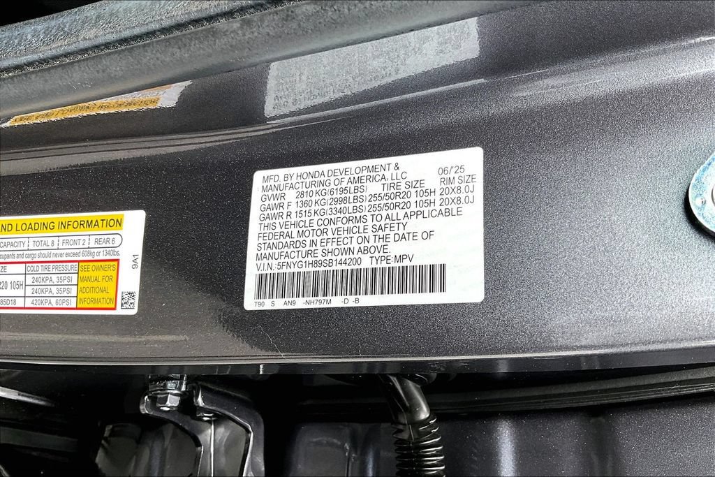 Used 2025 Honda Pilot Elite image 16