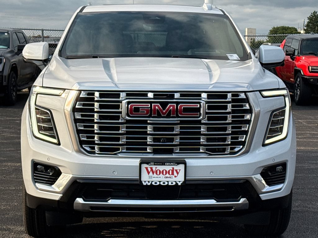 New 2026 GMC Yukon XL Denali w/ Denali Reserve Package AWD/4WD image 4