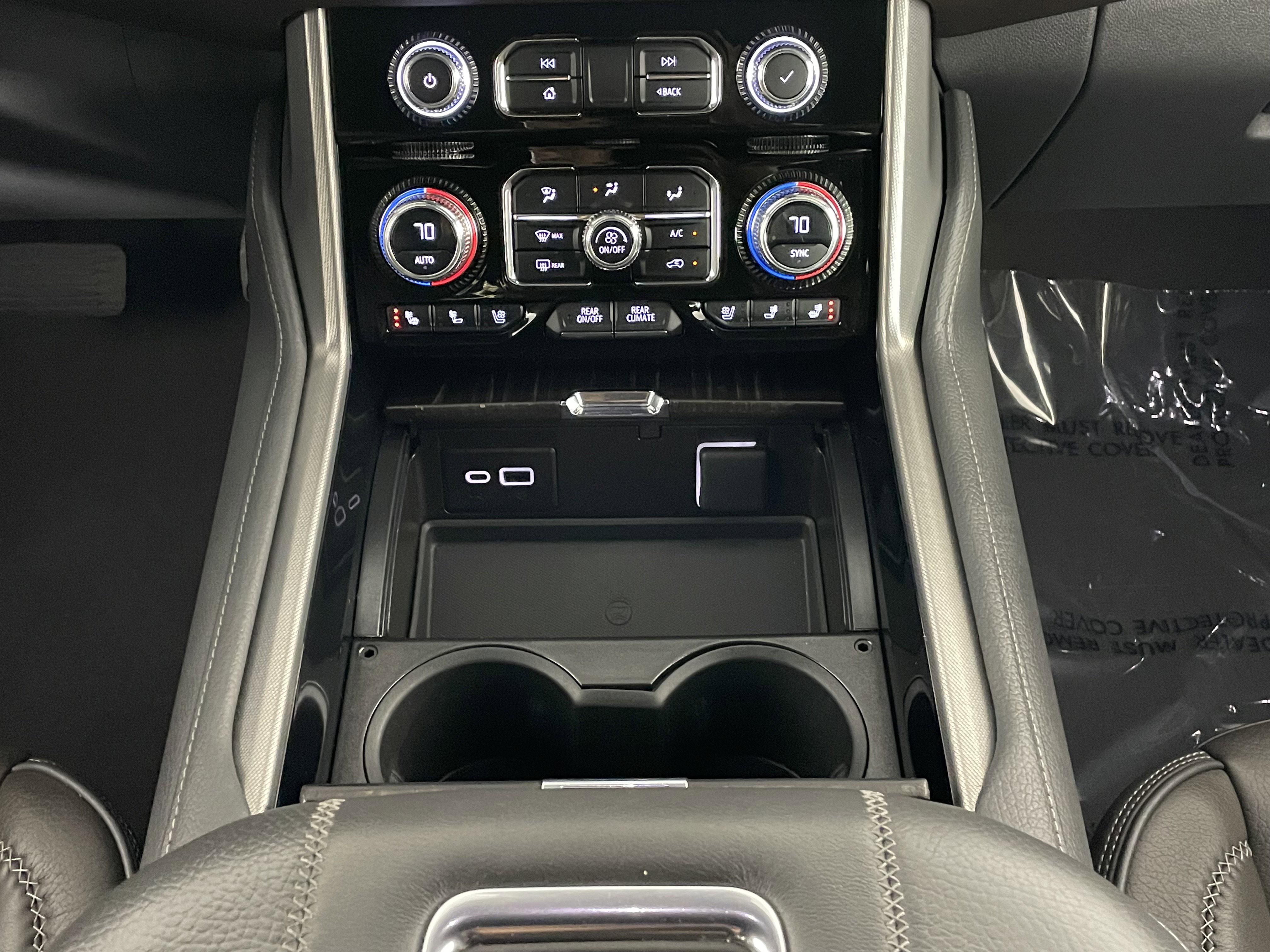 Used 2023 GMC Yukon Denali image 18