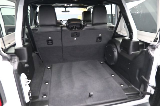 Used 2021 Jeep Wrangler Unlimited Sahara w/ Uconnect 4C Nav & Sound Group AWD/4WD image 44