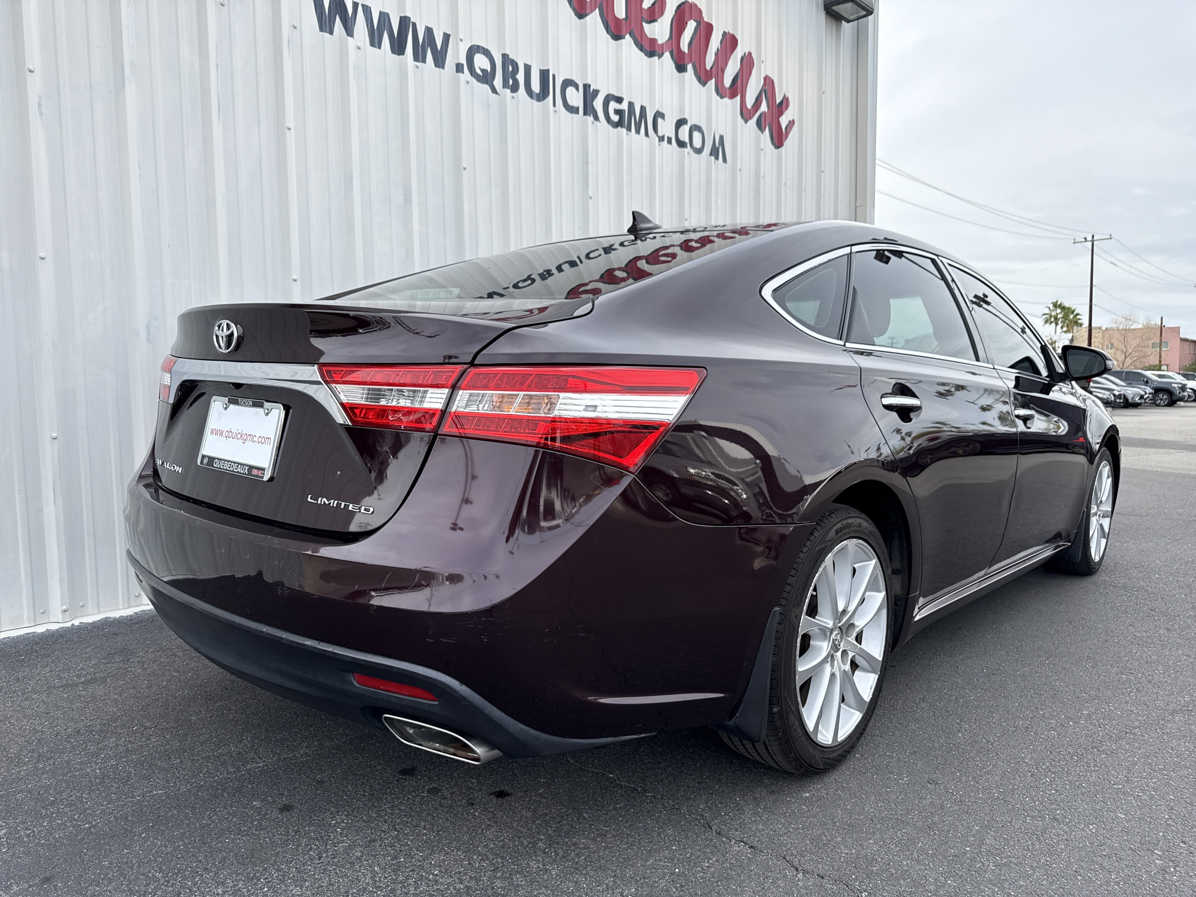 Used 2013 Toyota Avalon Limited image 30