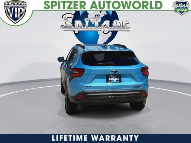 New 2026 Chevrolet Trax RS w/ Sunroof Package FWD image 7