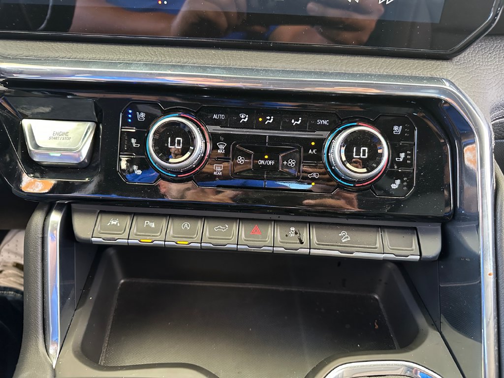 Used 2025 GMC Sierra 1500 Denali AWD/4WD image 14