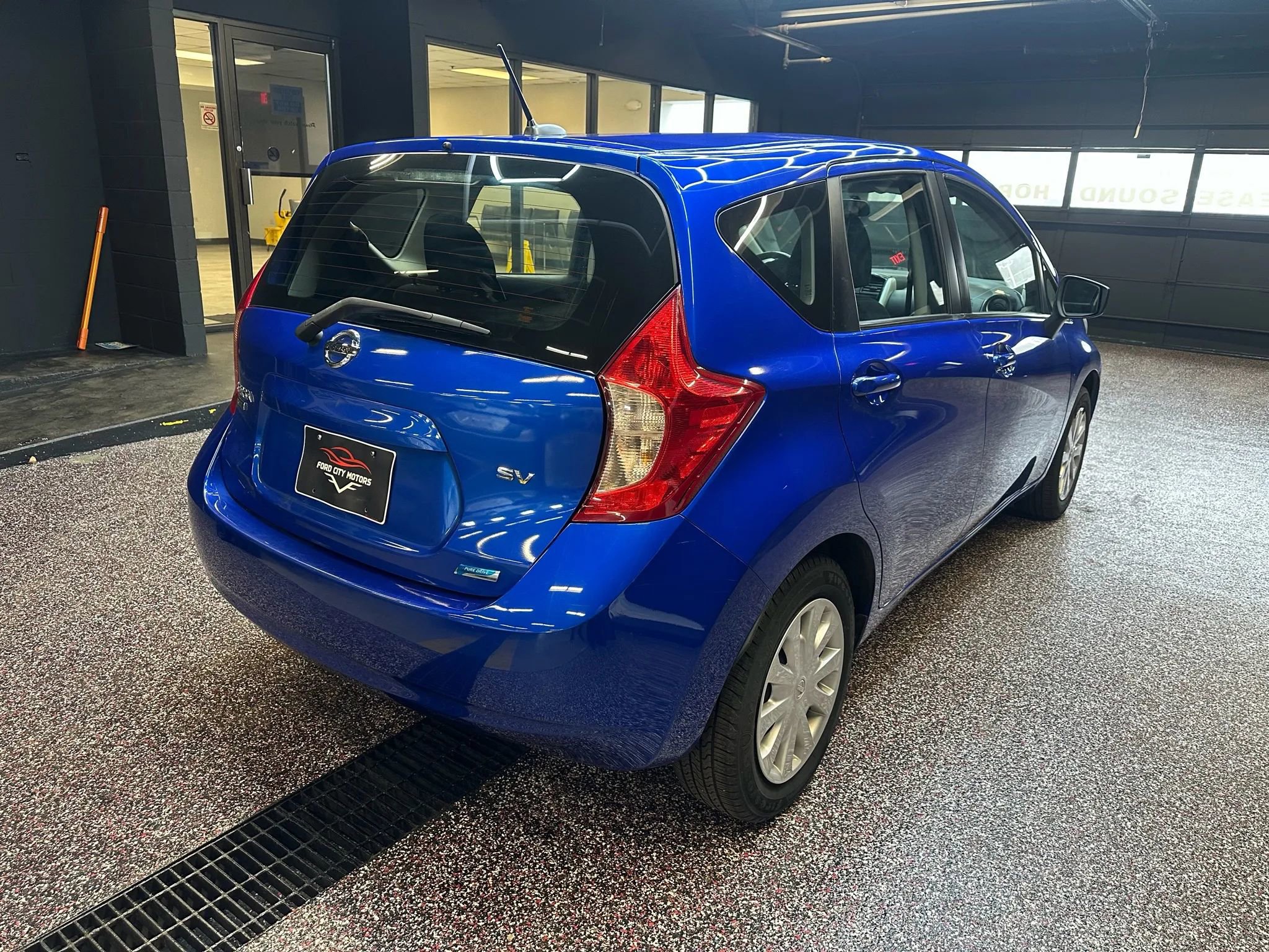 Used 2016 Nissan Versa Note SV image 7