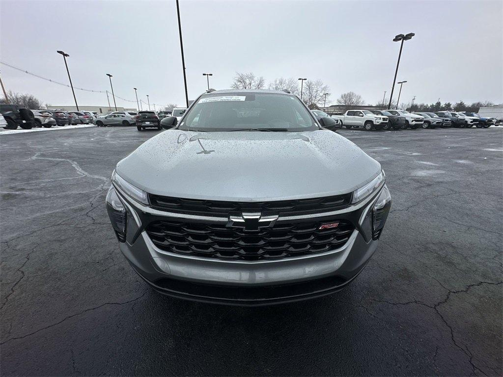 Used 2025 Chevrolet Trax RS w/ Sunroof Package image 26