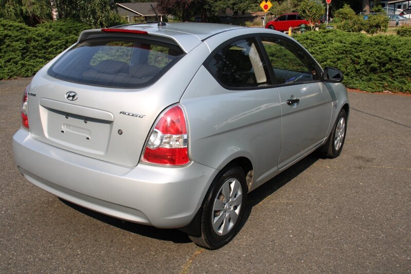 Used 2008 Hyundai Accent GS FWD image 3