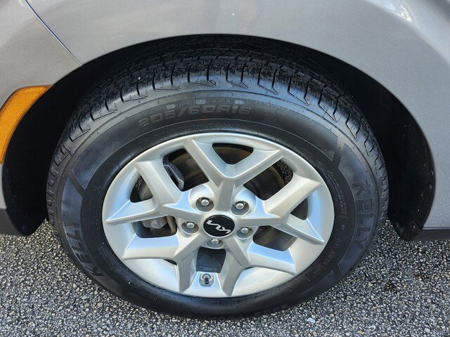 Used 2022 Kia Soul LX w/ Technology Package image 16