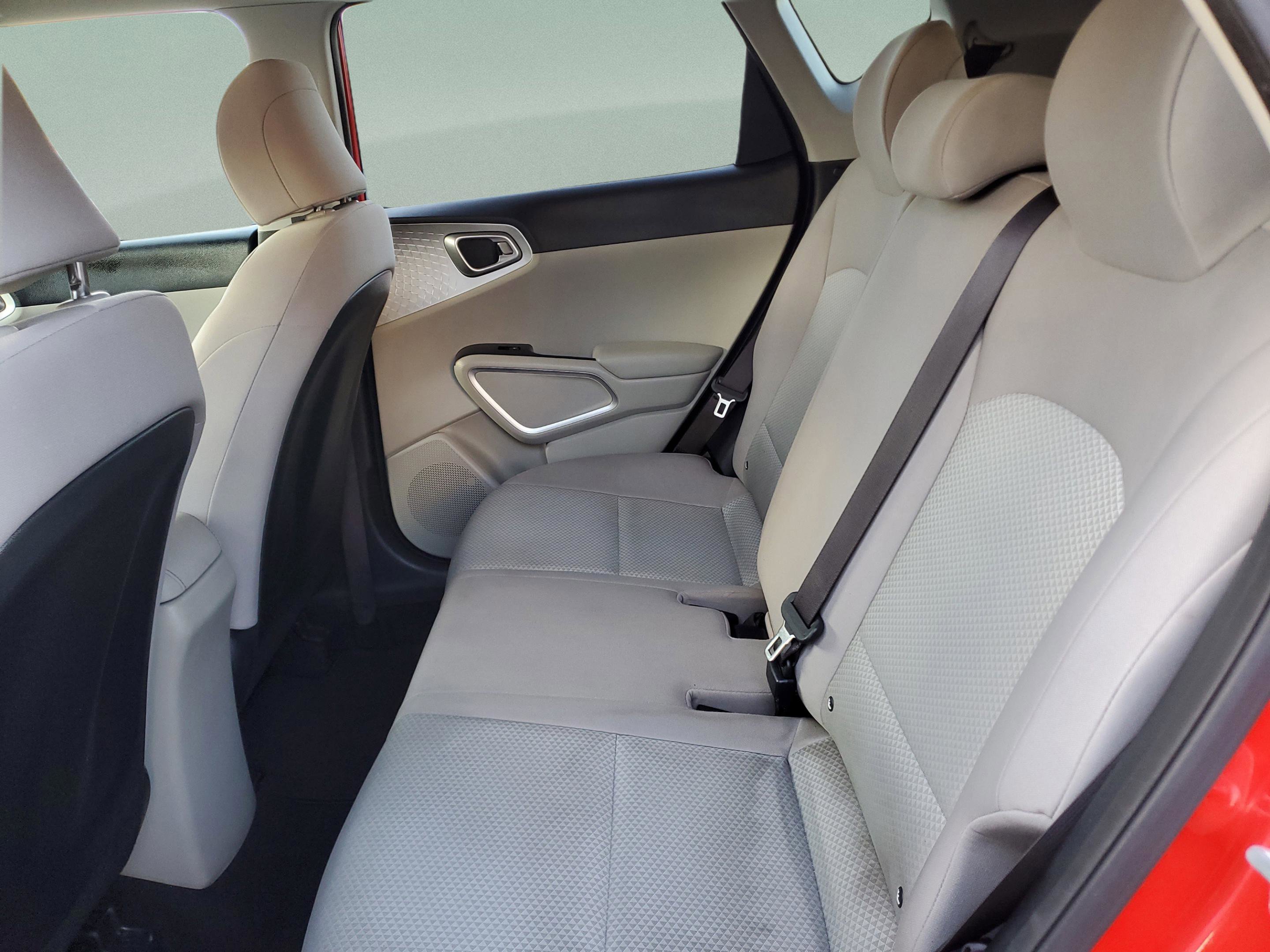 Certified 2020 Kia Soul LX image 10