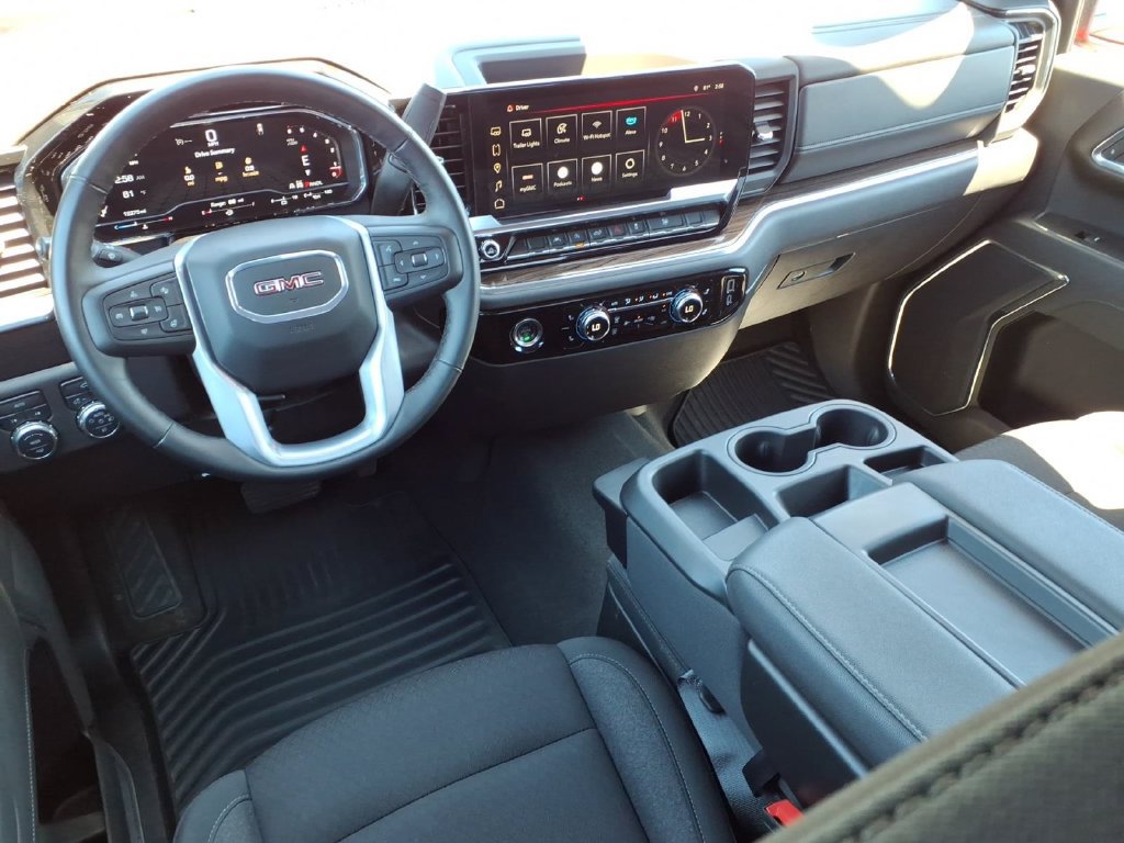Used 2024 GMC Sierra 1500 Elevation AWD/4WD image 9
