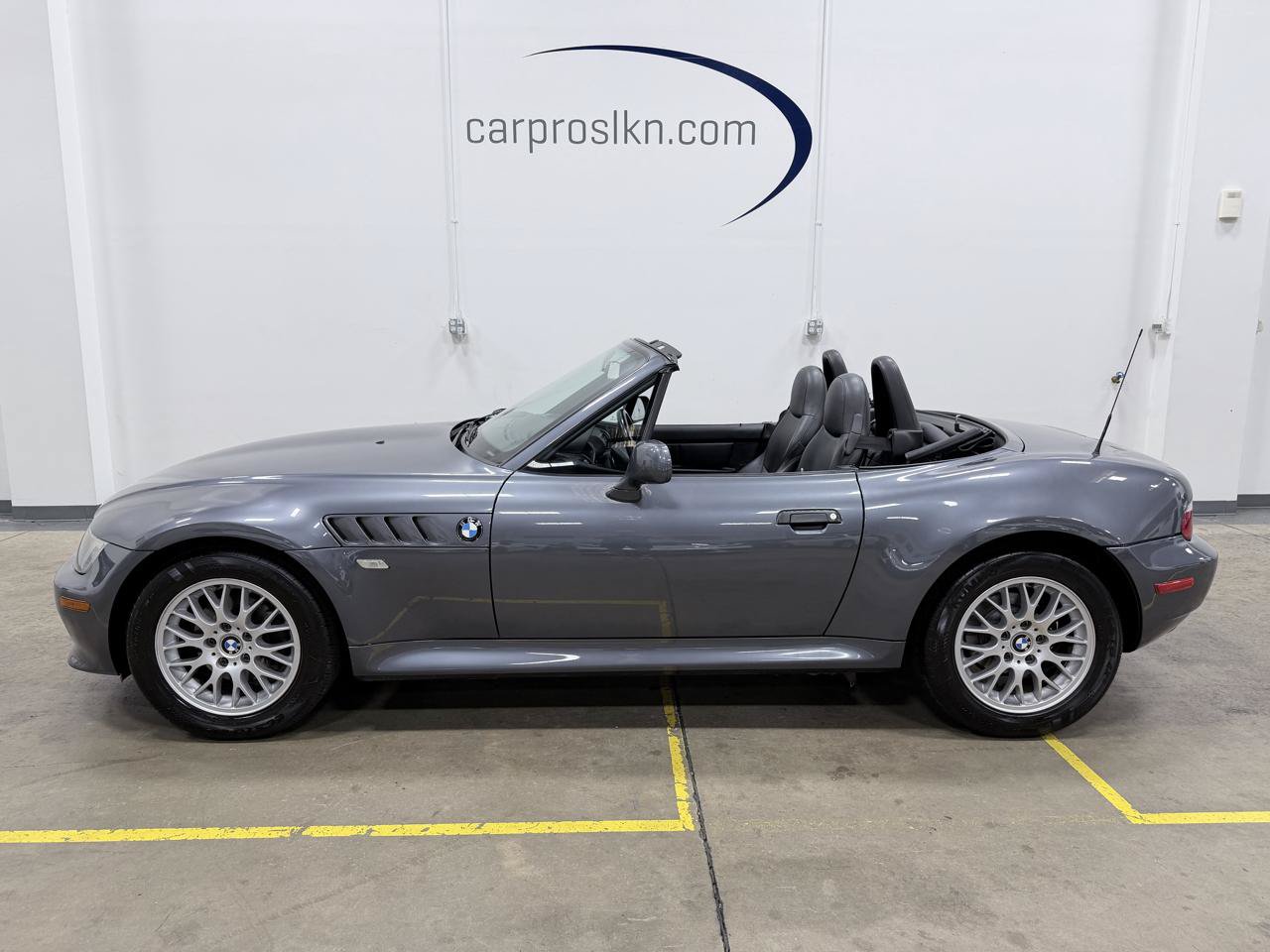 Used 2001 BMW Z3 2.5i RWD image 4