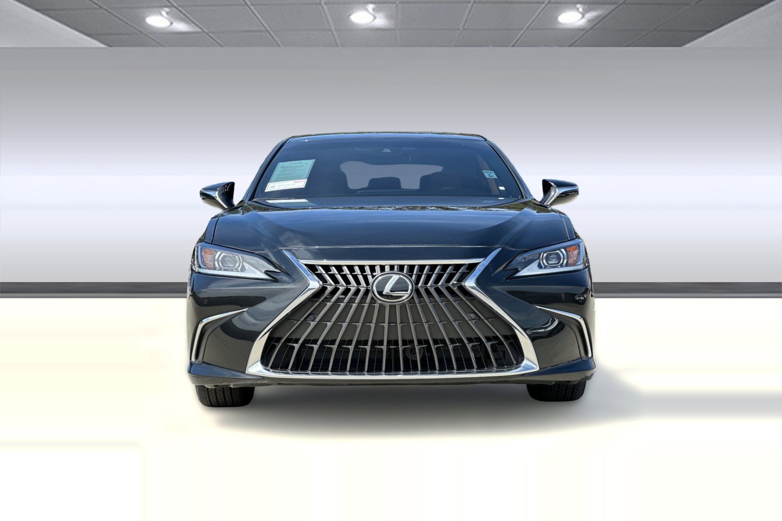 Used 2025 Lexus ES 300h w/ Premium Package image 5