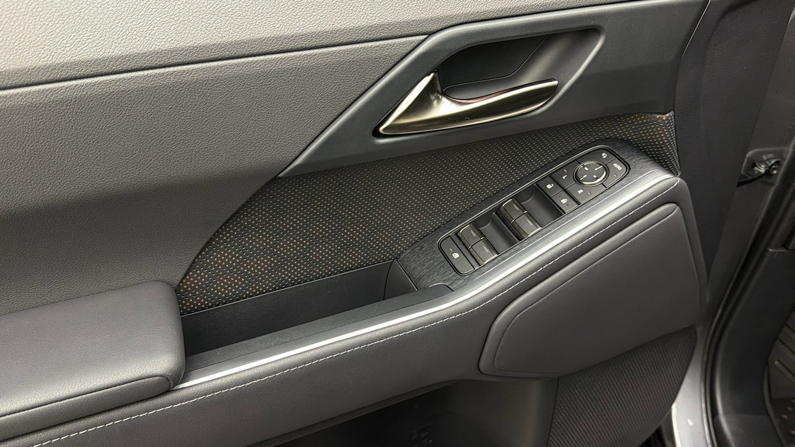 Used 2026 Lexus GX 550 w/ Accessory Package (2T) image 31