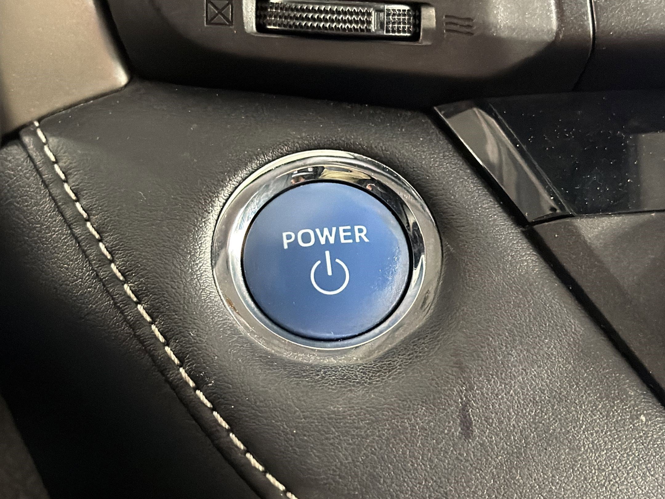 Used 2017 Toyota RAV4 XLE w/ Convenience Package AWD/4WD image 27