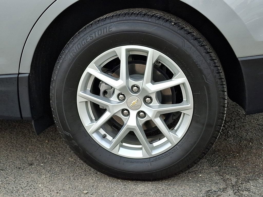 Used 2024 Chevrolet Equinox LT image 31