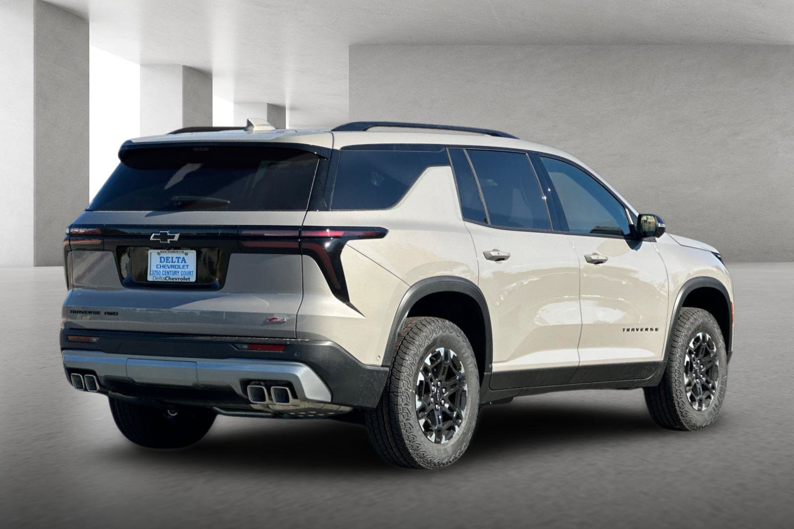 New 2027 Chevrolet Traverse Z71 w/ Enhanced Driving Package AWD/4WD image 4