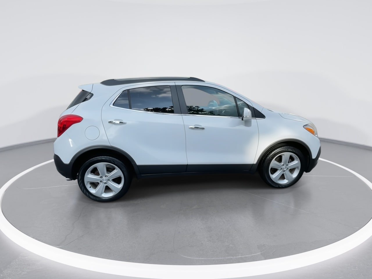 Used 2016 Buick Encore FWD image 22