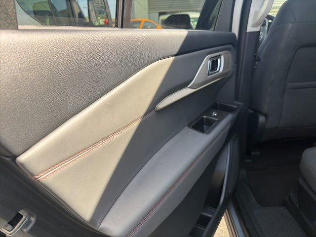 Used 2025 Ford Explorer Active image 21