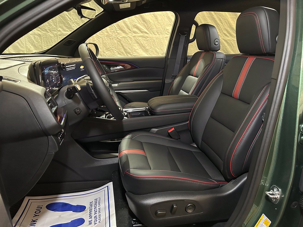 New 2027 Chevrolet Traverse RS w/ LPO, Floor Liner Package AWD/4WD image 23