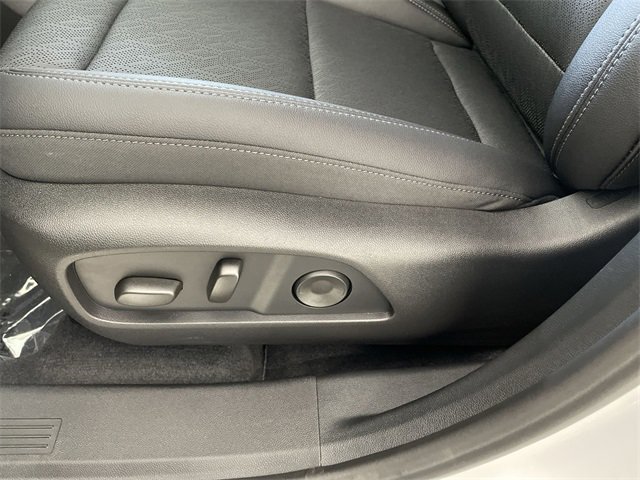 New 2026 Chevrolet Equinox LT w/ Convenience Package II image 21