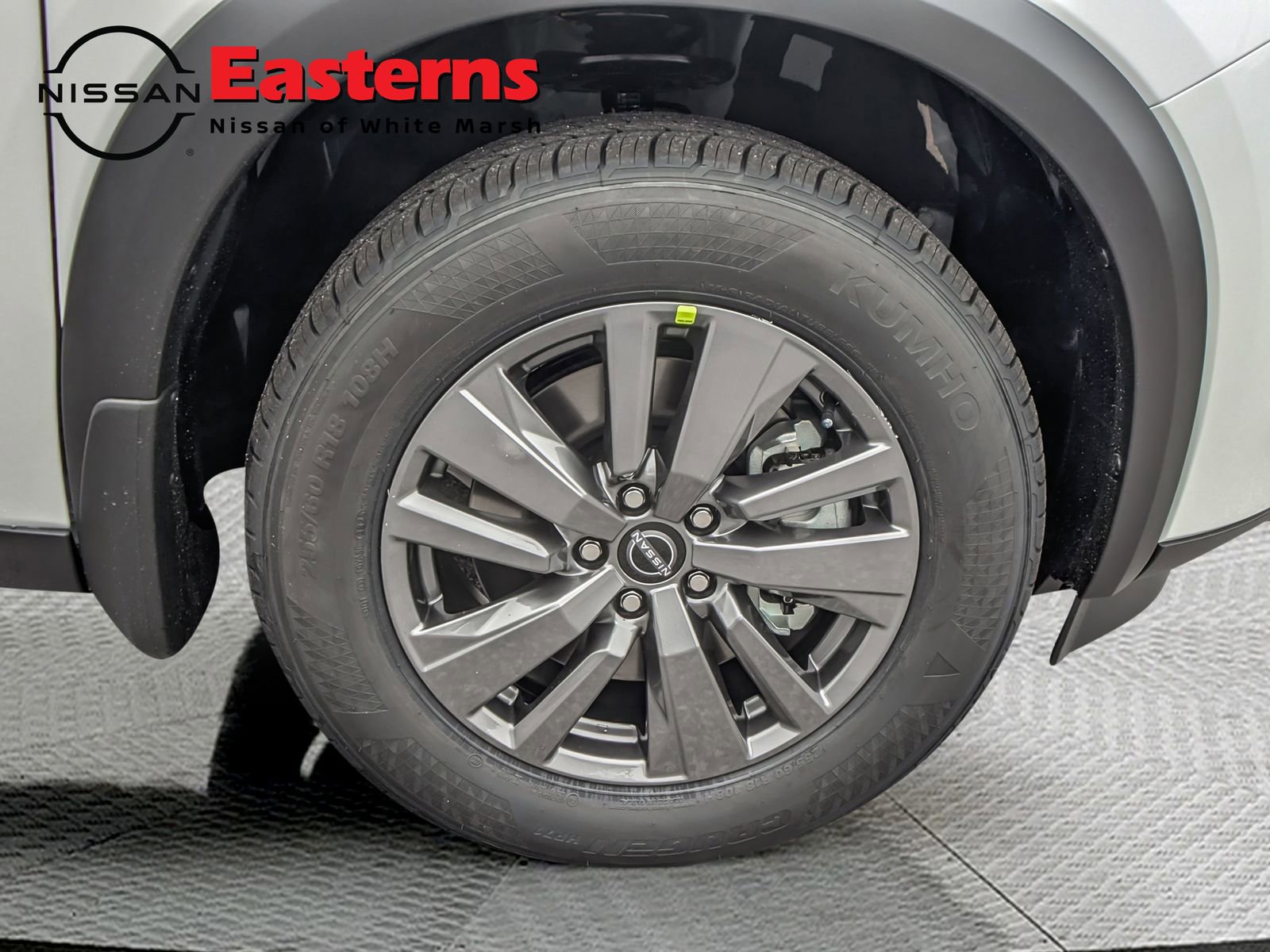 New 2025 Nissan Pathfinder SV w/ SV Premium Package image 27