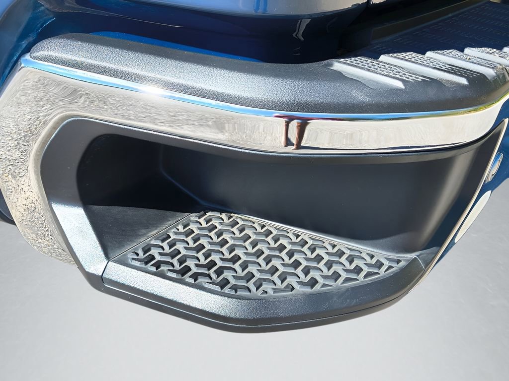 Used 2024 Chevrolet Silverado 1500 LTZ w/ Z71 Off-Road Package image 6