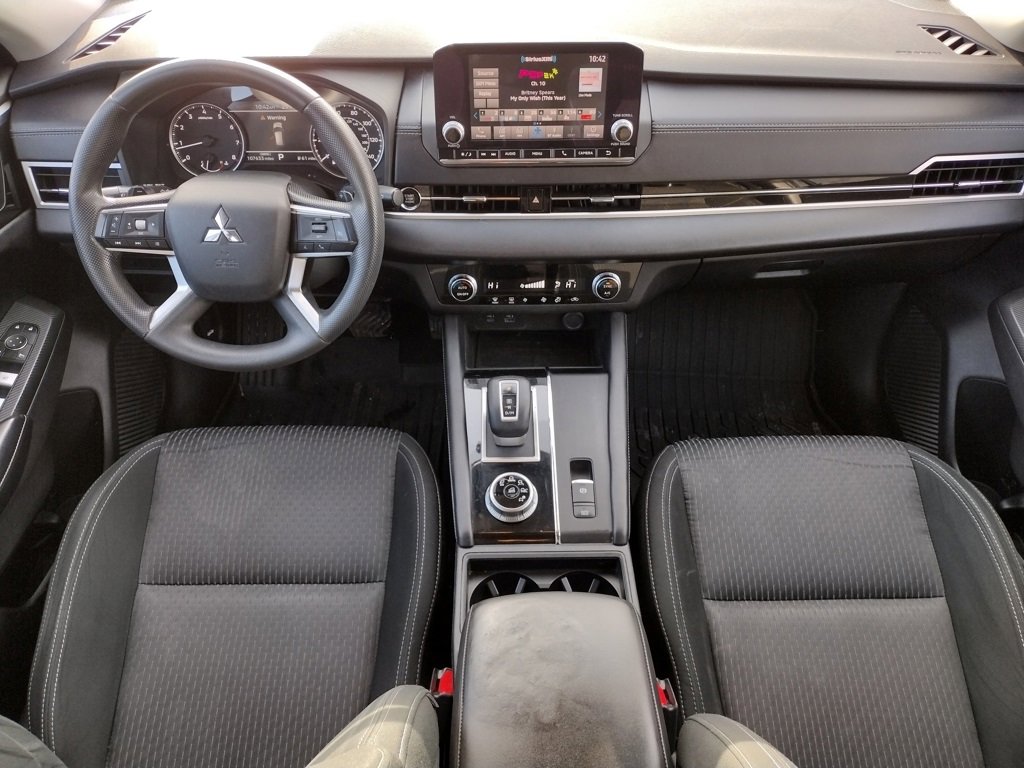 Used 2022 Mitsubishi Outlander ES image 13