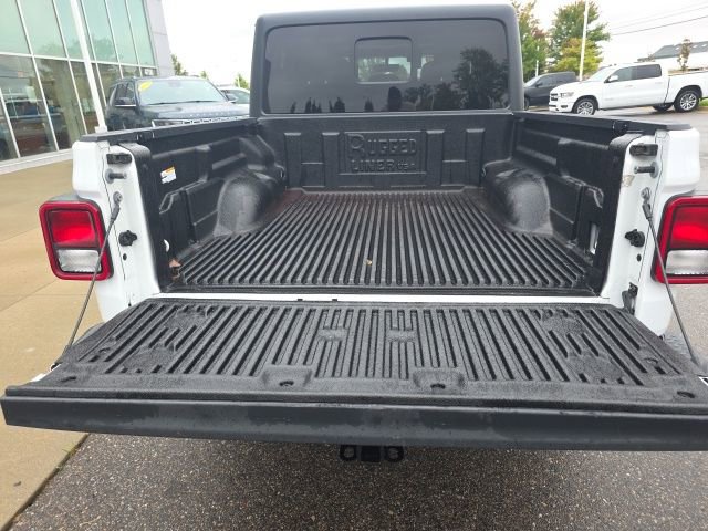 Certified 2023 Jeep Gladiator Sport image 9