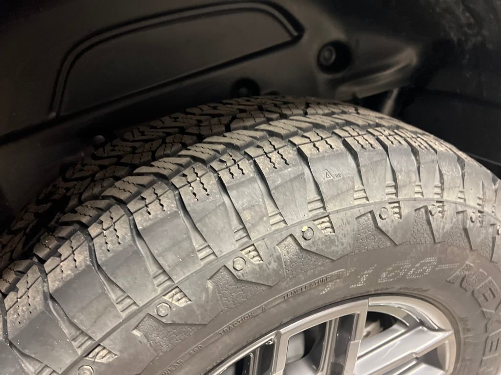 Used 2024 Jeep Wrangler Sport S image 10