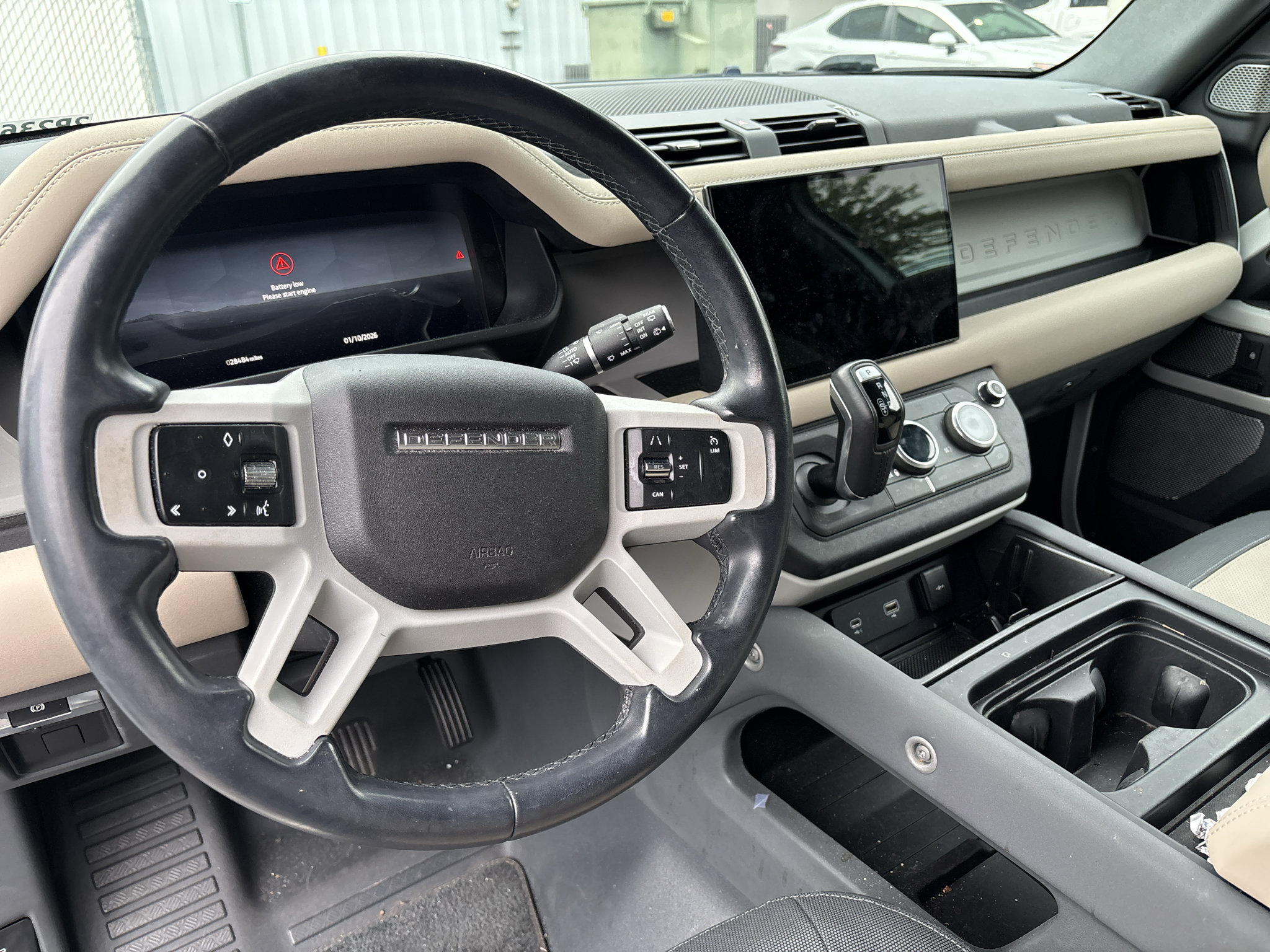 Used 2023 Land Rover Defender 130 X-Dynamic SE AWD/4WD image 8
