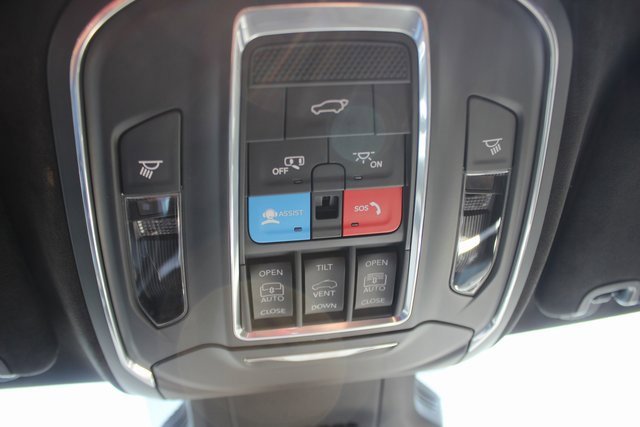 Used 2024 Jeep Wagoneer Launch Edition image 13