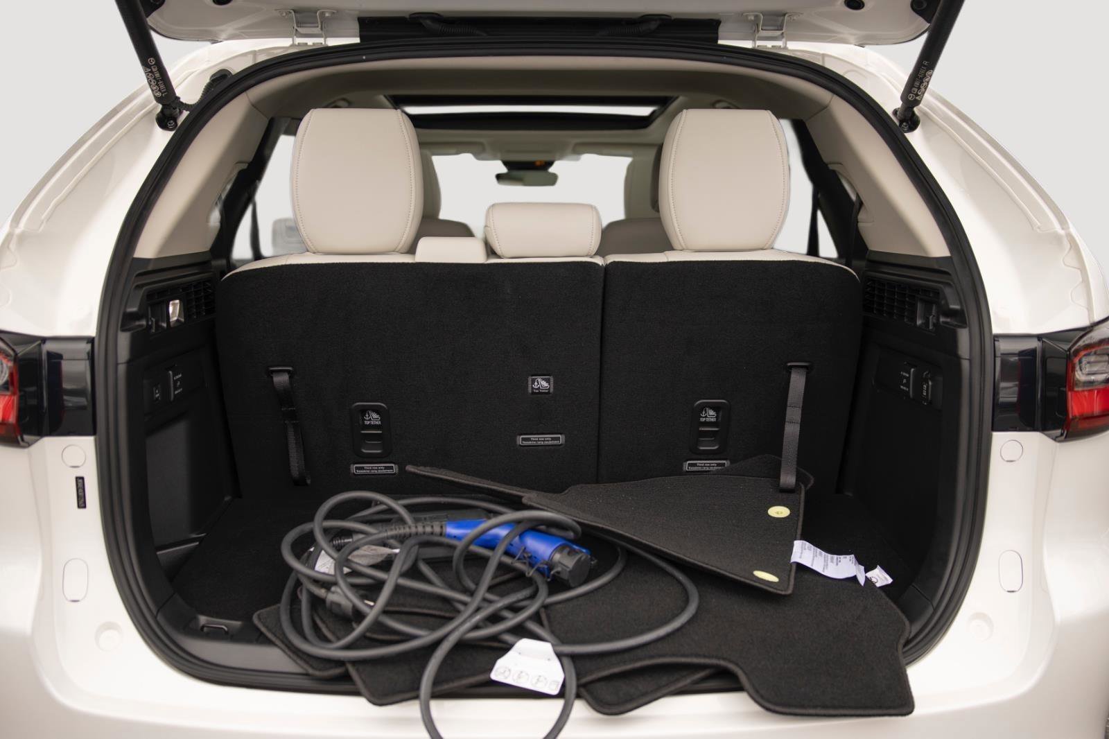 Used 2024 MAZDA CX-90 Plug-In Hybrid w/ Premium Plus image 22