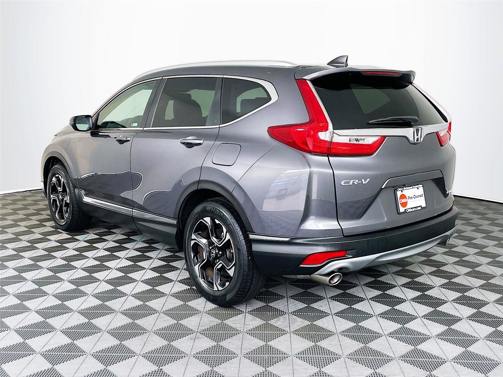 Used 2019 Honda CR-V Touring image 7