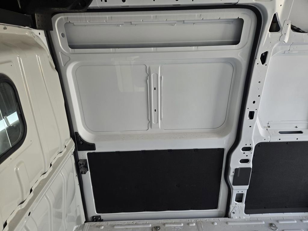 New 2025 RAM ProMaster 3500 w/ Roll-Up Rear Door Package image 15