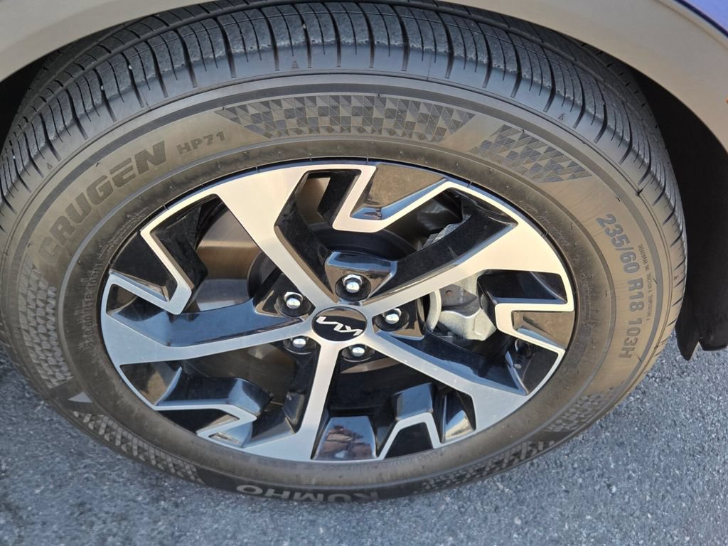 Used 2024 Kia Sportage EX FWD image 9