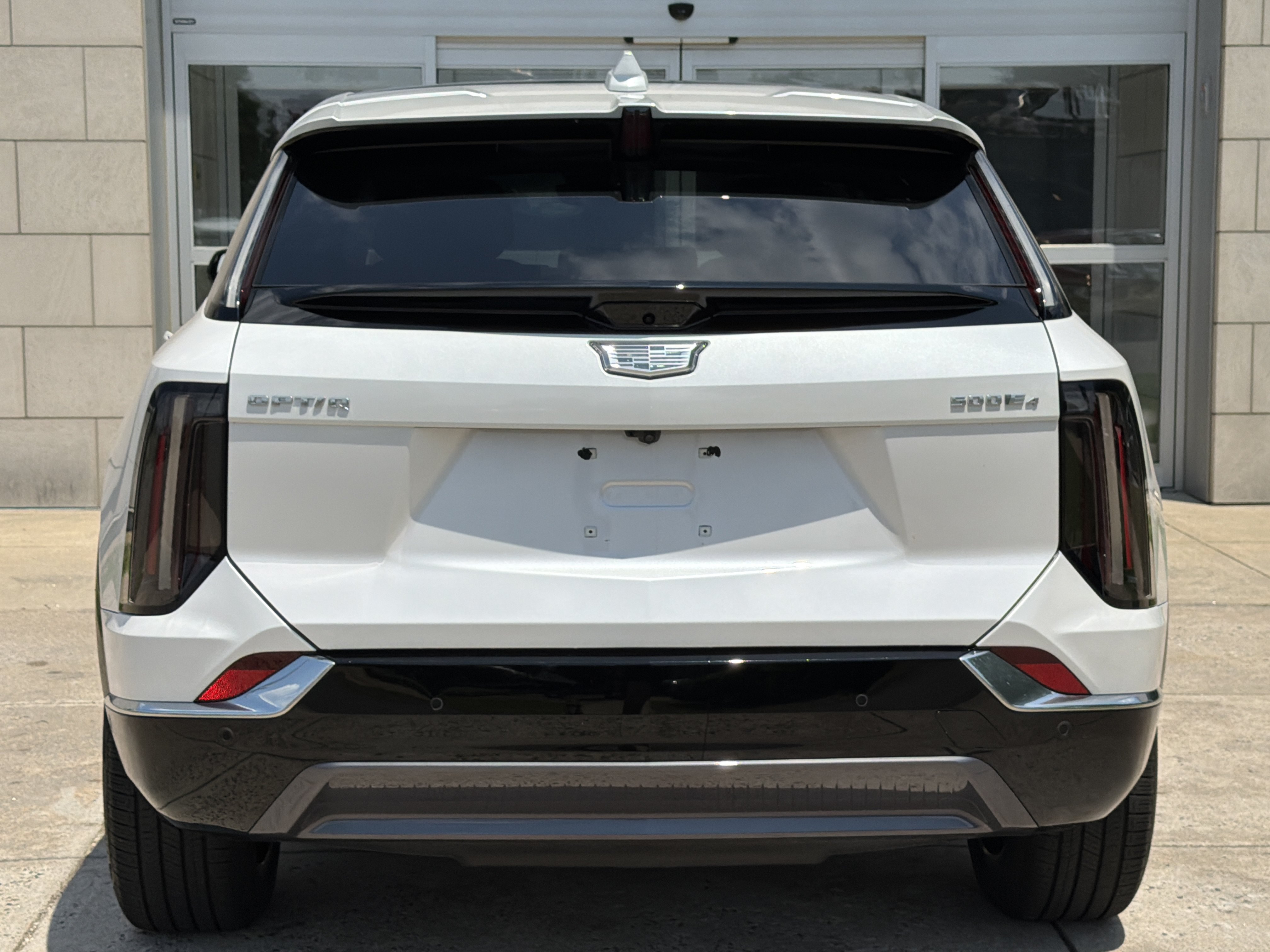 Used 2025 Cadillac Optiq Luxury 1 AWD/4WD image 7