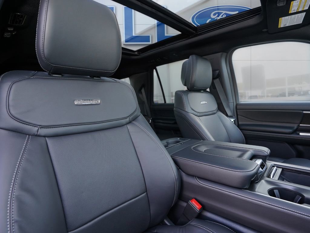 New 2026 Ford Expedition Platinum w/ Stealth Appearance Package image 40
